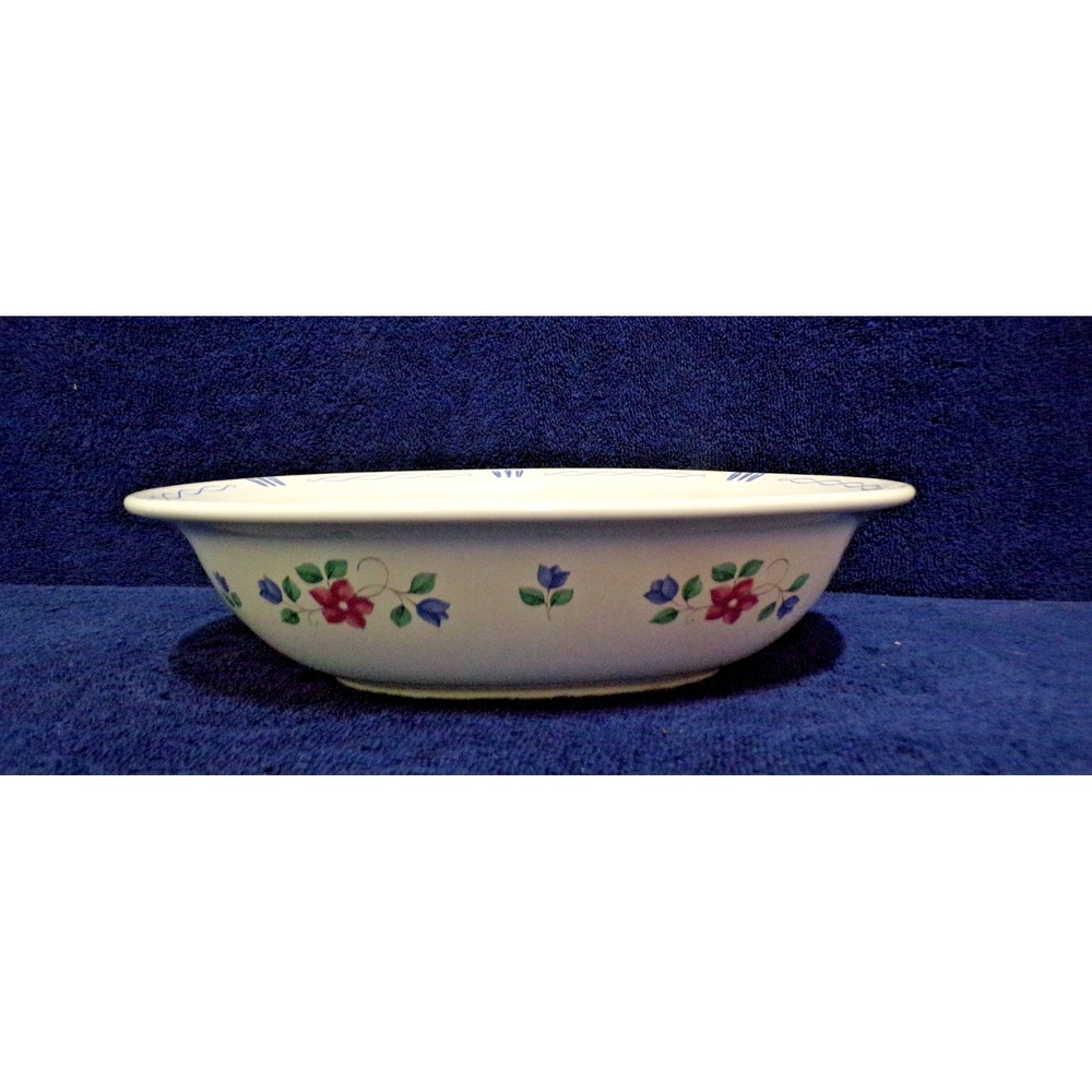 Pfaltzgraff "Bonnie Brae" Oval Serving Dish Discontinued 10 3/4"Longx 8.5"wide